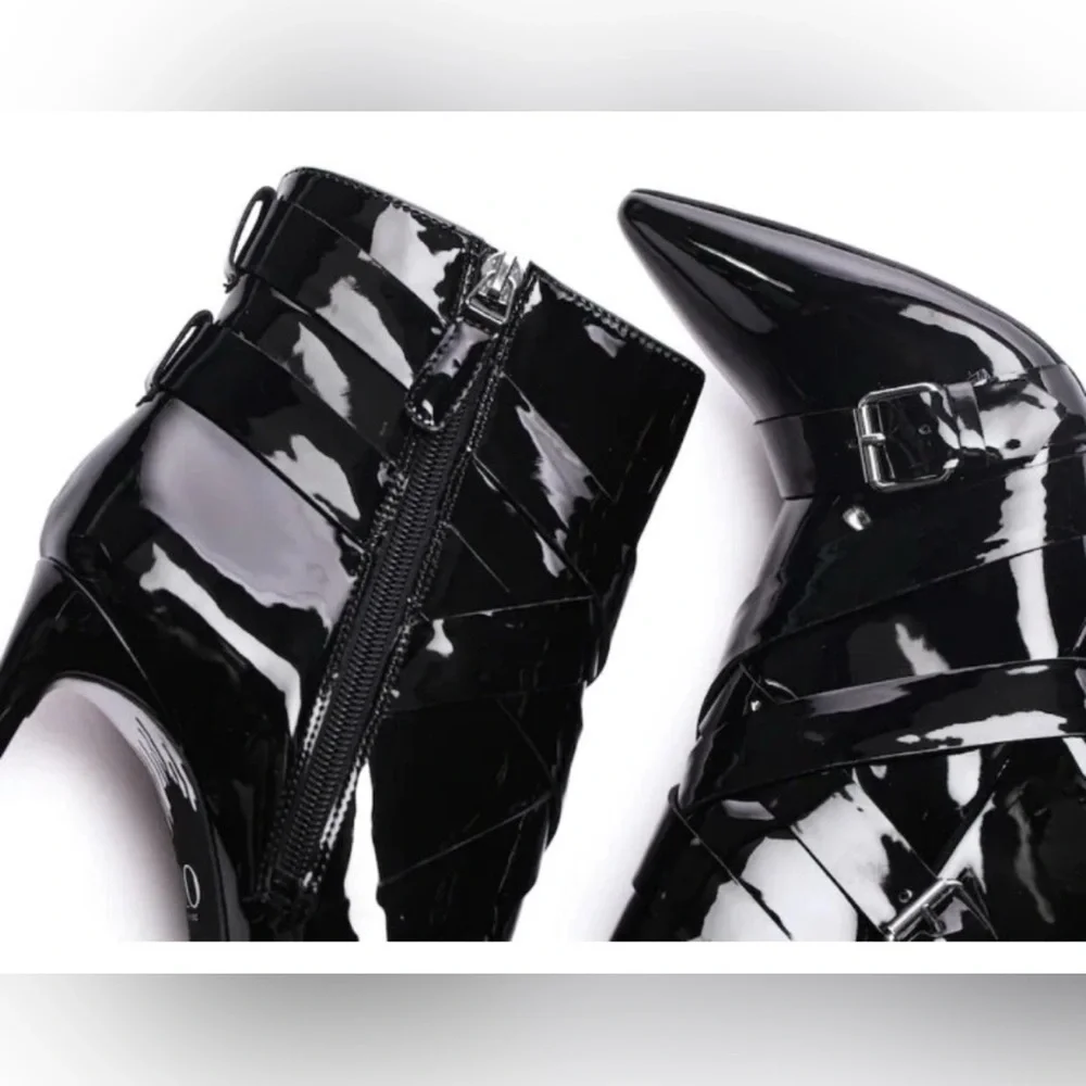 JLO Jennifer Lopez Finola Patent Moto Stiletto Booties – Size 9.5, Black